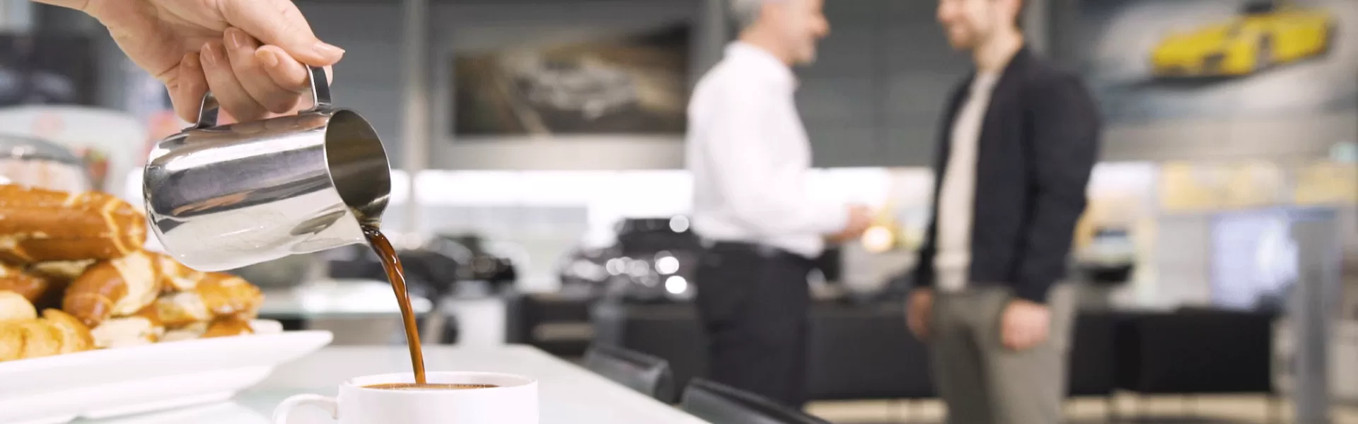 Кто рано встает, того Porsche-завтрак ждет!  Кто рано встает, того Porsche-завтрак ждет!